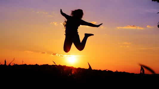 Teachings of Epicurus and How We Can Live a Fulfilling Life with Natural Products